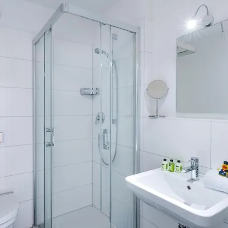But Meere Apartment